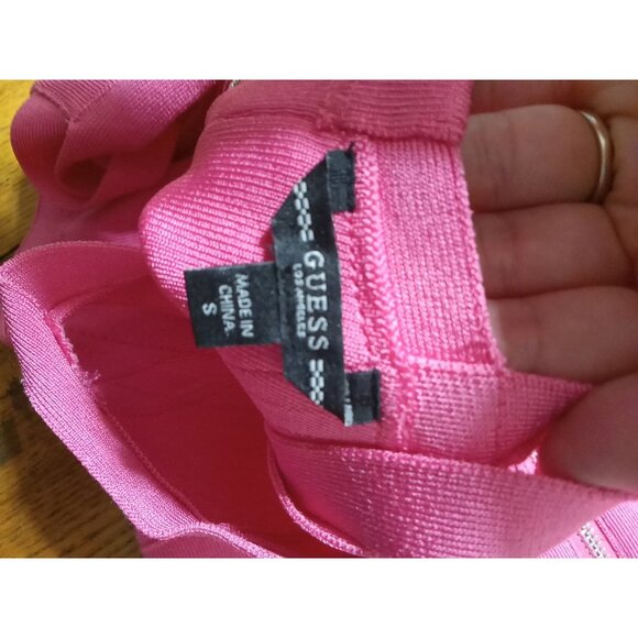 GUESS Dress Womens SMALL PINK BODYCON Party Preowned Casual Work Date Used Chic - Picture 8 of 9